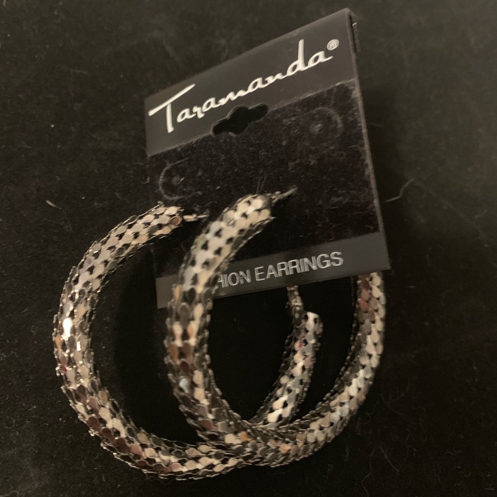 Taramanda Silver Metal Coiled Hoop Earrings